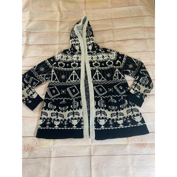 Harry Potter Horcux Fair Isle Sherpa Open Front Hooded Cardigan - Medium - Picture 7 of 14